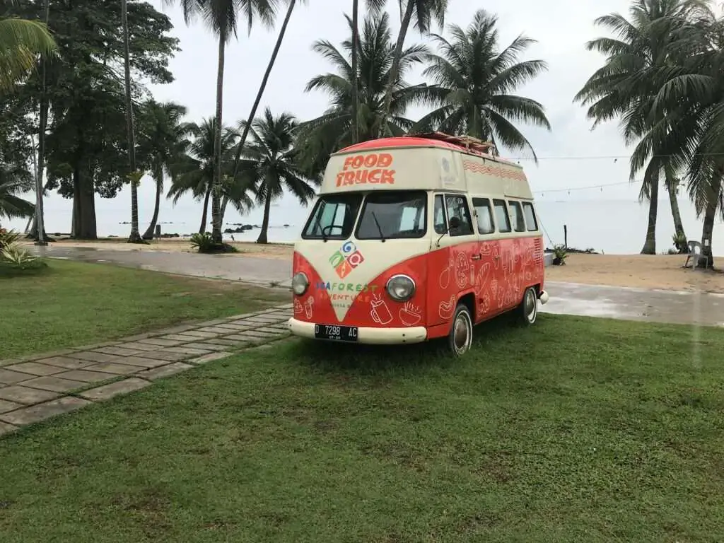 Nuvasa Bay Beach 