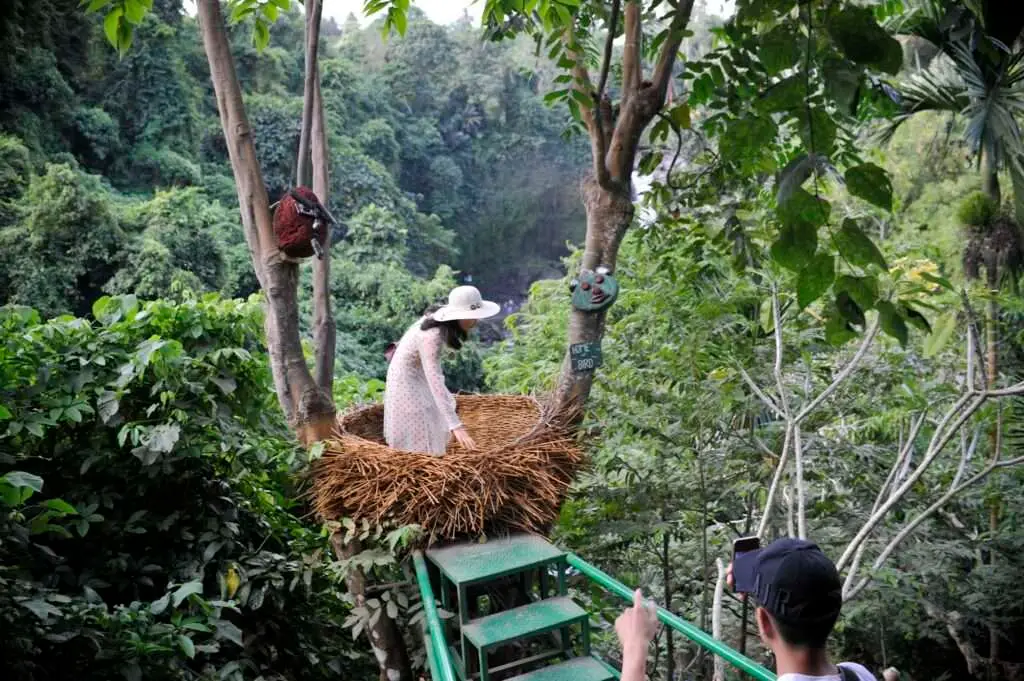 Tegenungan waterval 