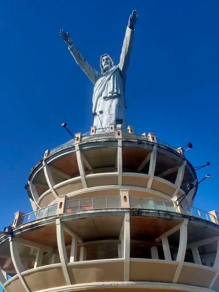 Bendición de la estatua de Jesús