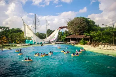 Bugis Waterpark