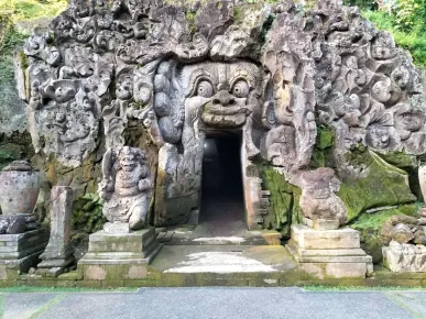 Goa Gajah Tempel