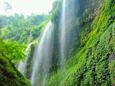 Madakaripura waterval
