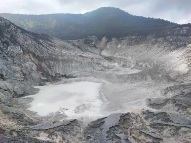 Tangkuban Perahu