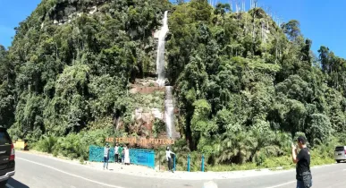 Simatutung waterval