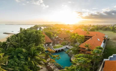 Puri Santrian Strand Resort & Spa