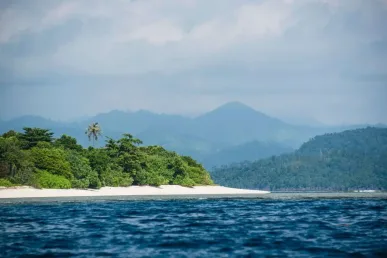 Nirvana Strand